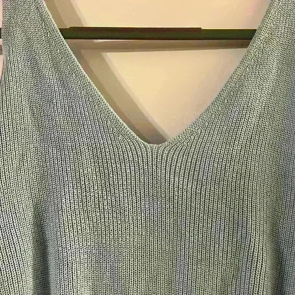 Hem and Thread knit tank top in a size small - Picture 3 of 5